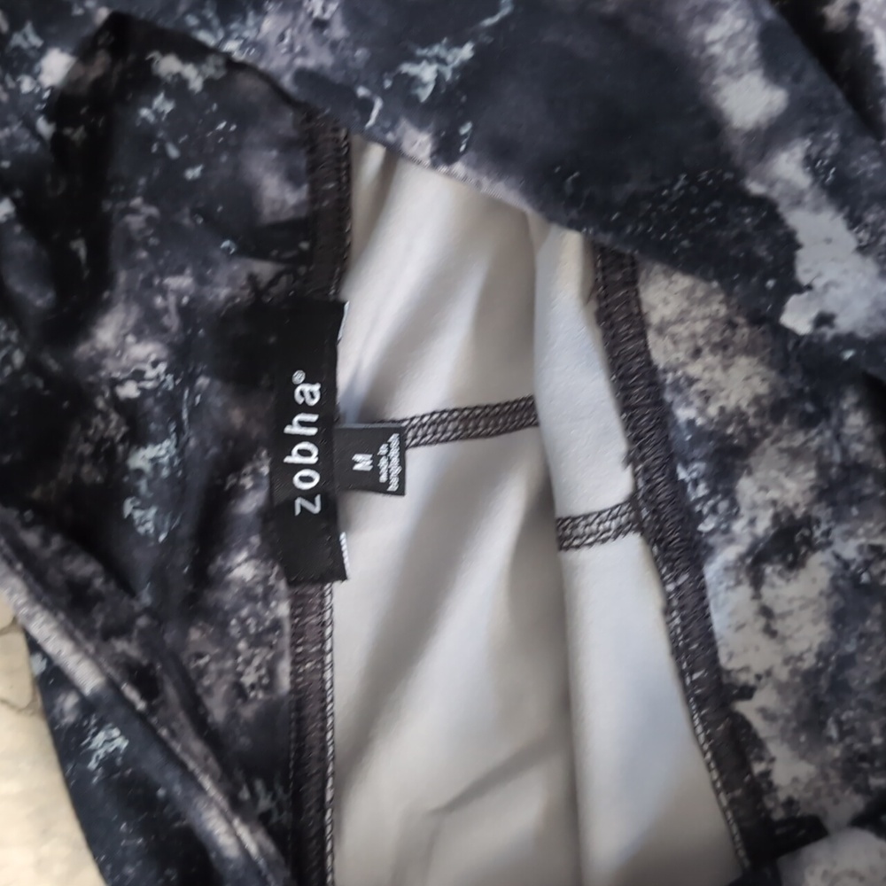 🍁Zobha Black Nature Tie Dye Leggings NWT - Picture 3 of 4
